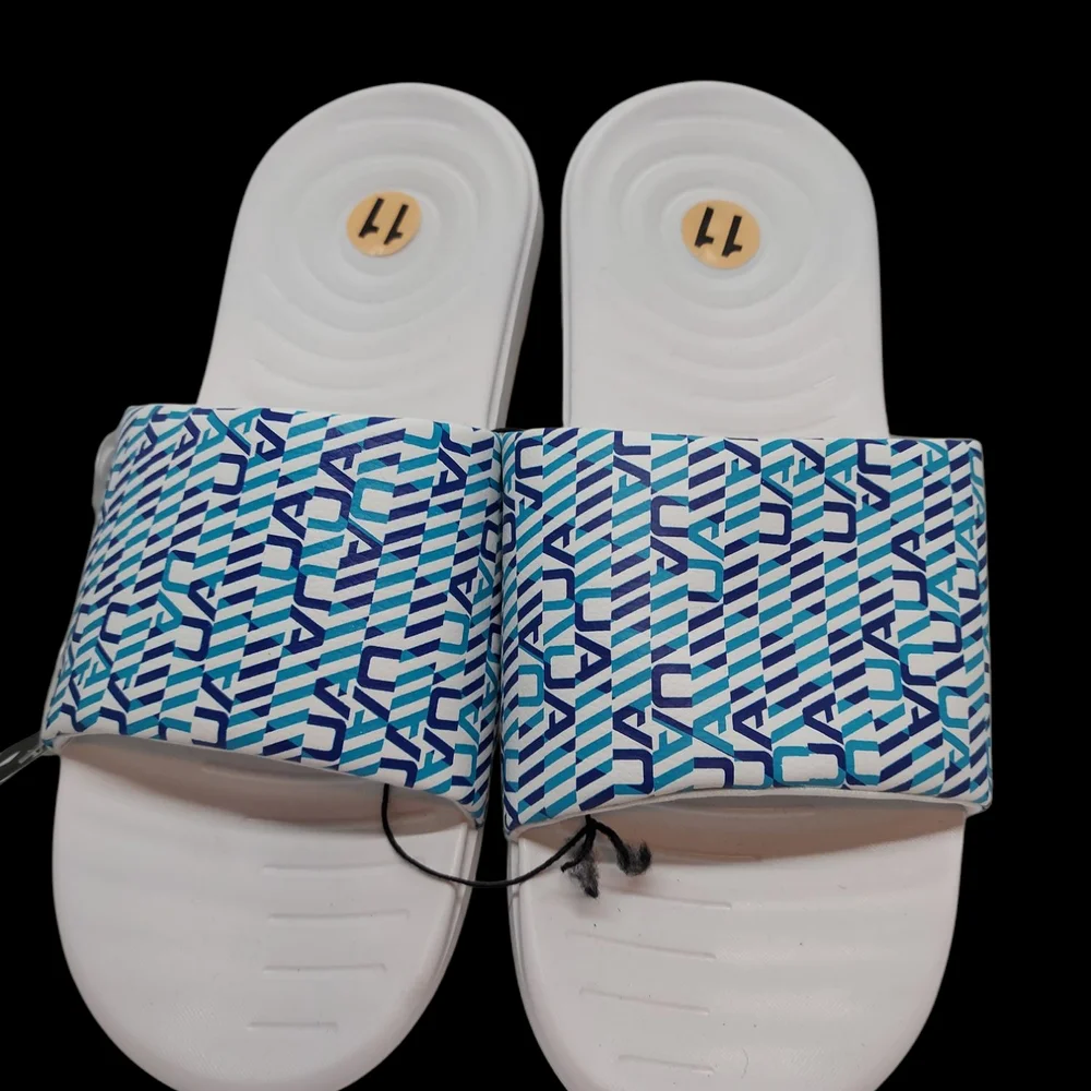 Under Armour White and Blue Sandals with Textured Grip Men's Size 11 NWT
